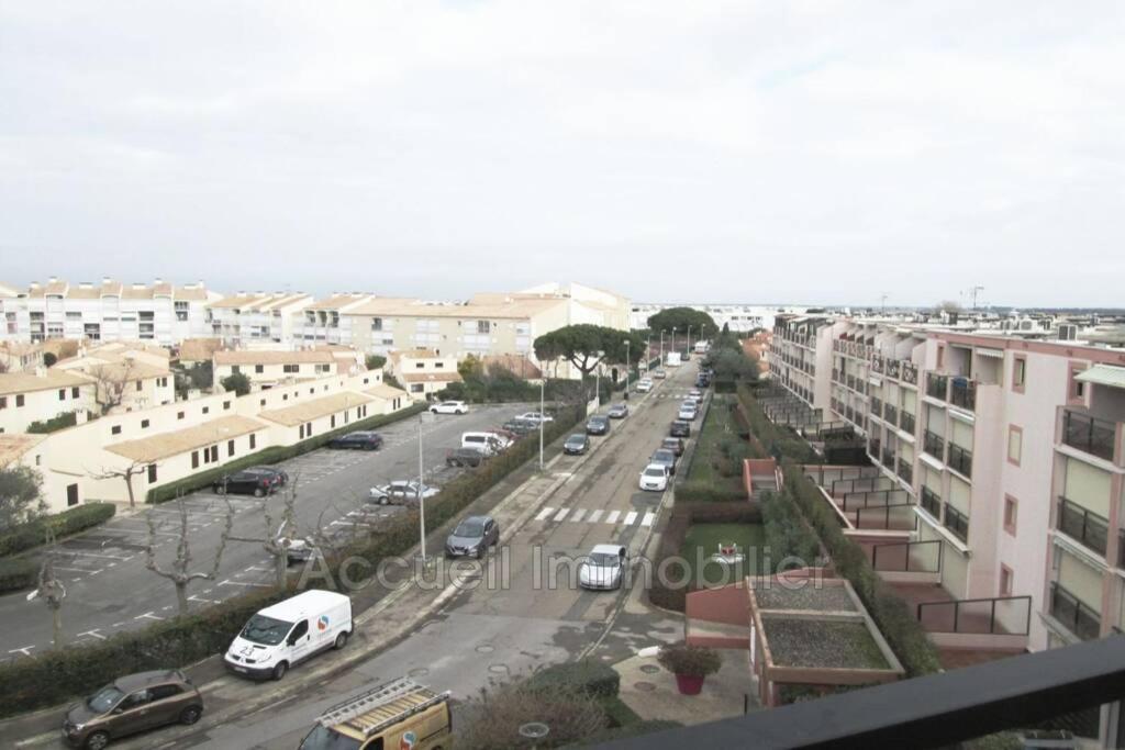 T2 Au Lagon Bleu Piscine/ascenseur Apartment Le Grau-du-Roi